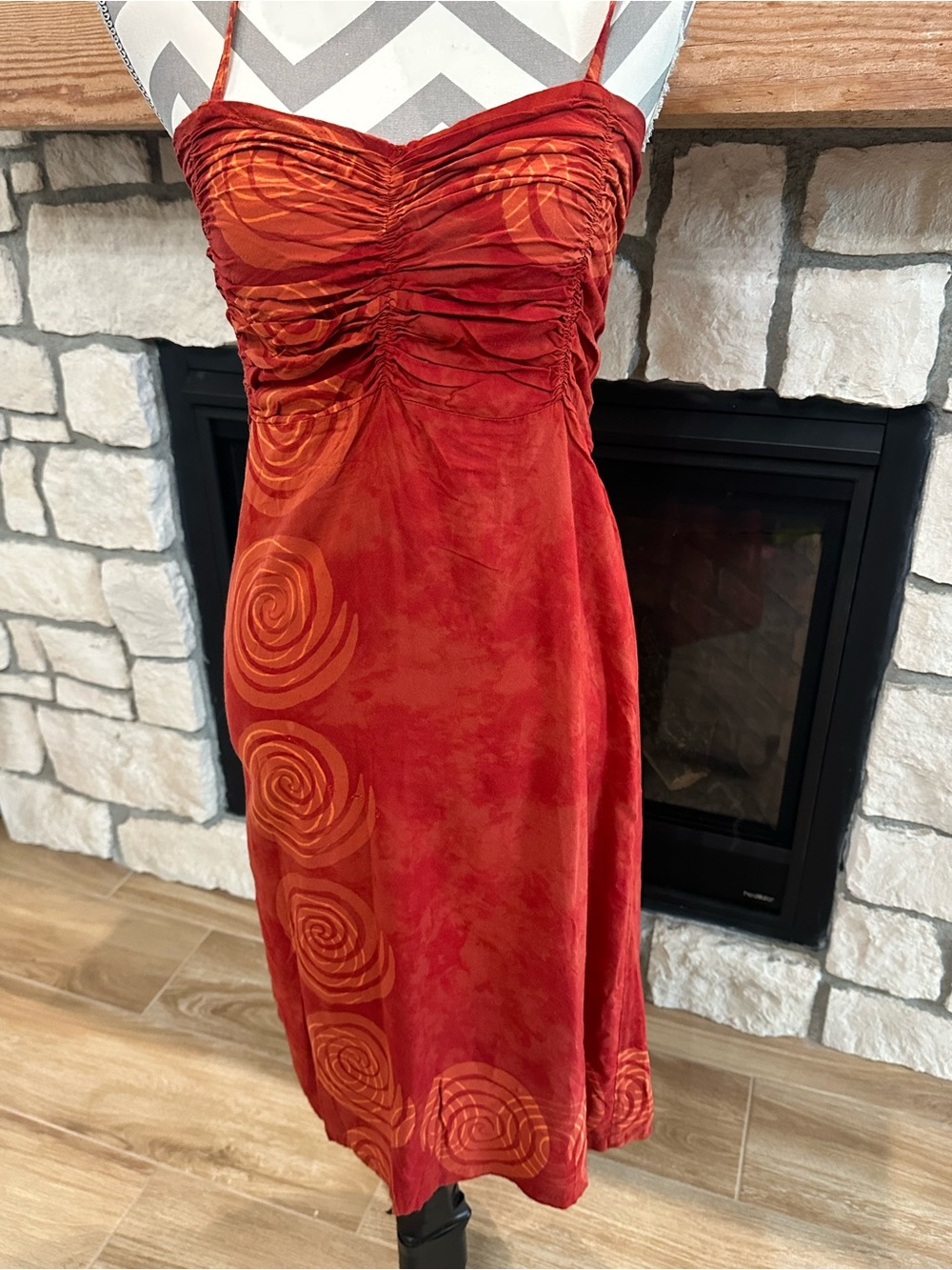 Peaceful People Red & orange spiral-patterned sundress with spaghetti straps M